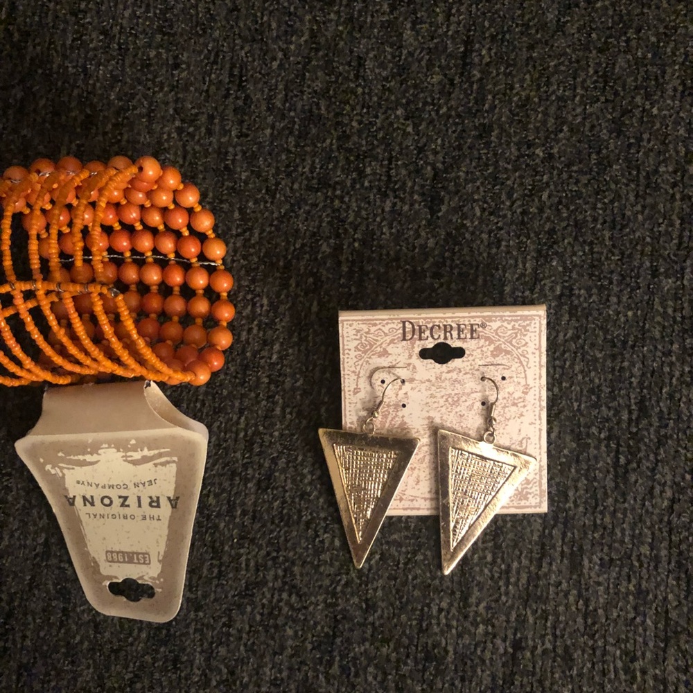 Woman’s bracelet & earings NWT